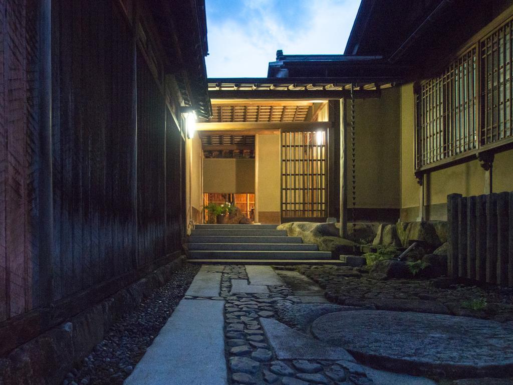 Sukiya-Zukuri Suehiro Villa Hida Exterior photo